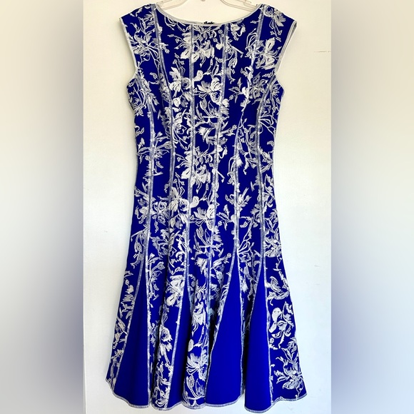 TADASHI SHOJI DRESS - Picture 4 of 5